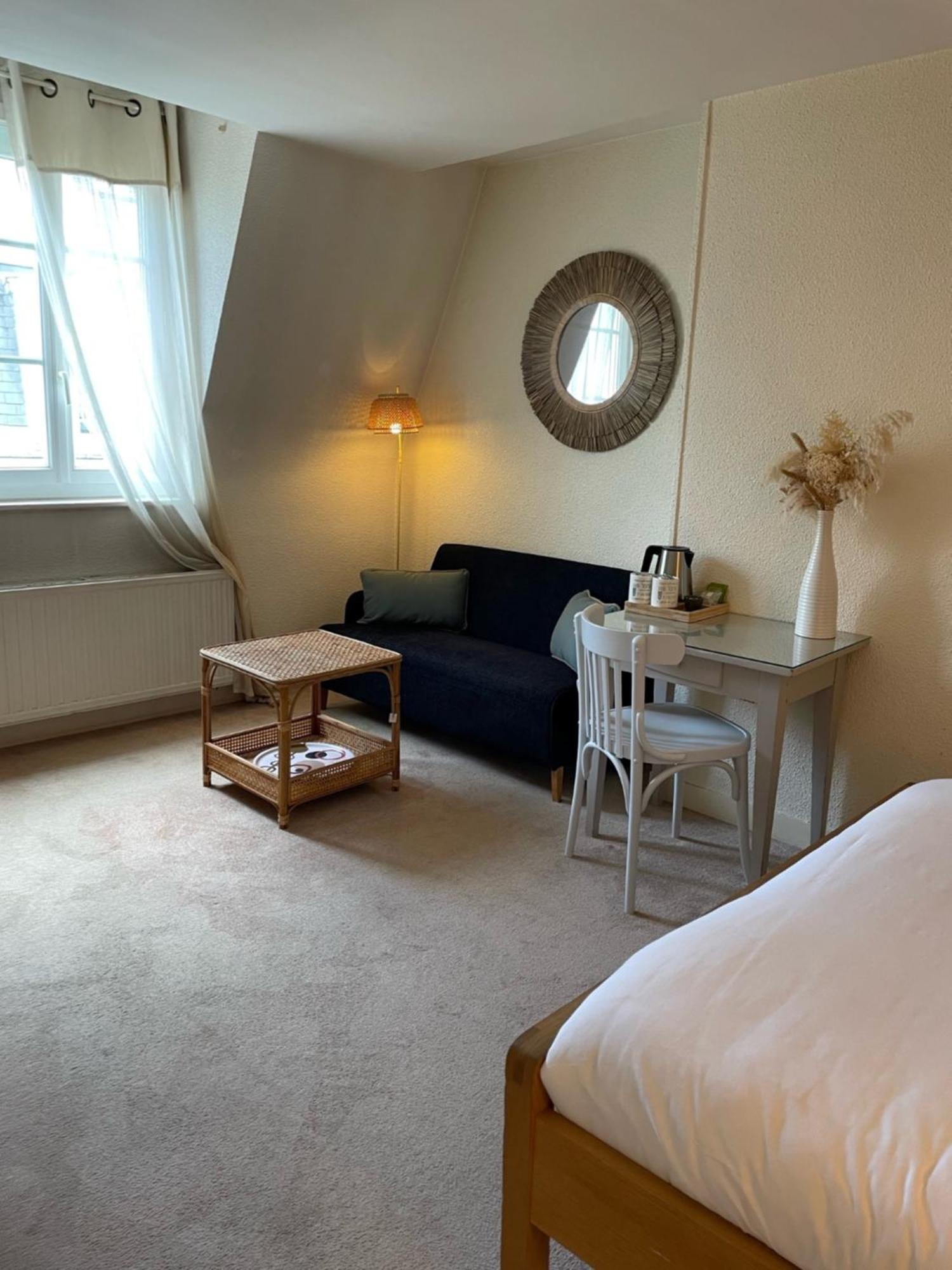 Hotel Des Falaises Villers-sur-Mer Buitenkant foto