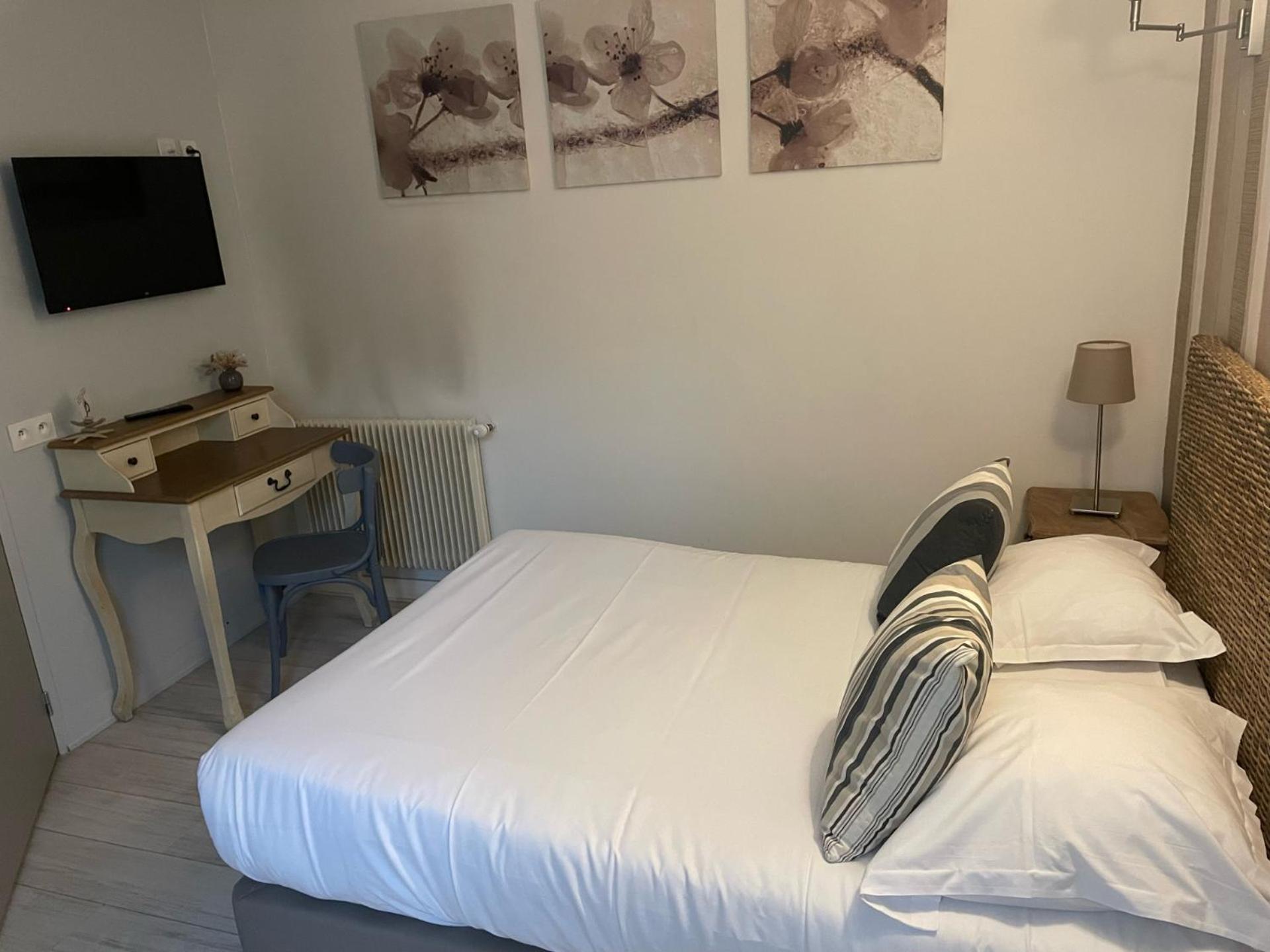 Hotel Des Falaises Villers-sur-Mer Kamer foto